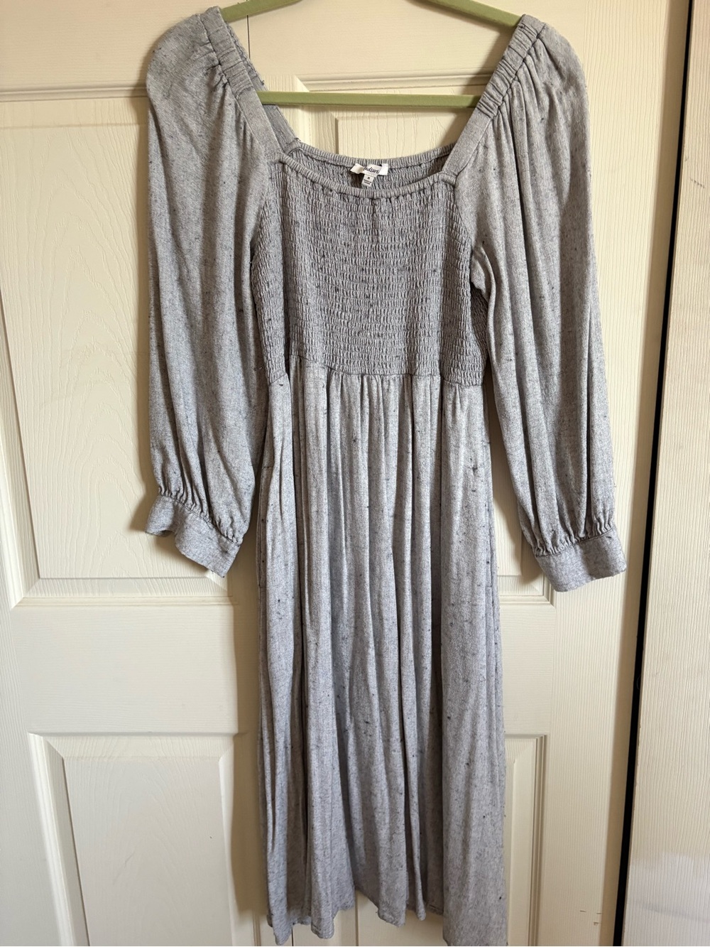 Girls' Smocked Bodice Long Sleeve Dress - Light Gray